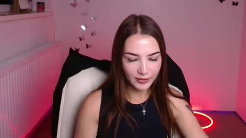 Snapshot of lola_looo chatting on September 9, 8:25 am Daniel online show from September 9, 8:25 am