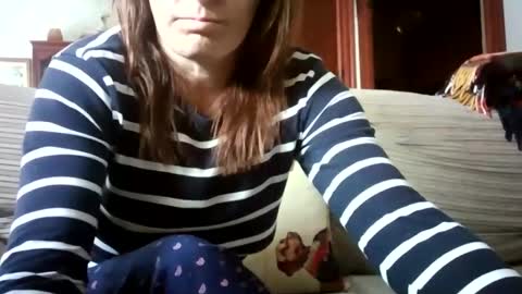 Snapshot of lolahueso chatting on February 19, 9:28 am LOLA HUESO y ERIC online show from February 19, 9:28 am
