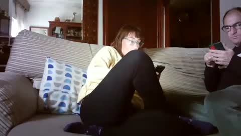 Snapshot of lolahueso chatting on March 10, 4:25 pm LOLA HUESO y ERIC online show from March 10, 4:25 pm
