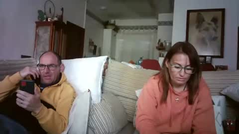 Snapshot of lolahueso chatting on February 23, 3:40 pm LOLA HUESO y ERIC online show from February 23, 3:40 pm