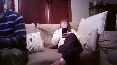 Snapshot of lolahueso chatting on March 8, 7:53 pm LOLA HUESO y ERIC online show from March 8, 7:53 pm
