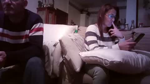 Snapshot of lolahueso chatting on February 25, 6:23 pm LOLA HUESO y ERIC online show from February 25, 6:23 pm