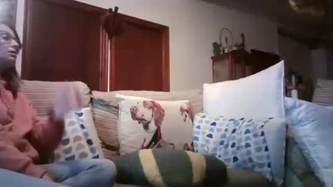 Snapshot of lolahueso chatting on February 27, 5:26 pm LOLA HUESO y ERIC online show from February 27, 5:26 pm