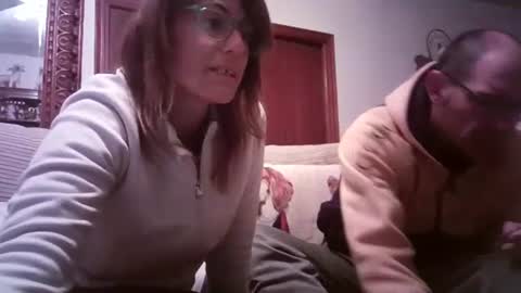 Snapshot of lolahueso chatting on March 3, 6:46 pm LOLA HUESO y ERIC online show from March 3, 6:46 pm