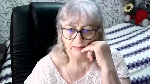 Snapshot of lolkaalyss chatting on March 12, 6:53 pm LolkaAlyss online show from March 12, 6:53 pm