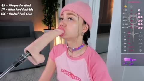 Snapshot of loney__tunes chatting on February 25, 12:58 am Shy EvaStreams are everyday 9 AM - 3 PM GMT 3 online show from February 25, 12:58 am