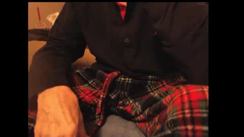 looking469 online show from January 12, 4:42 am