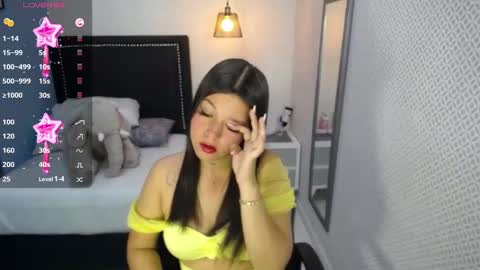 Snapshot of lorenadavies chatting on March 4, 12:44 pm lorenadavies online show from March 4, 12:44 pm