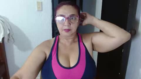 Lorena.. online show from February 14, 10:58 pm