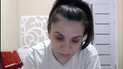 LorraGrey online show from February 18, 4:37 am