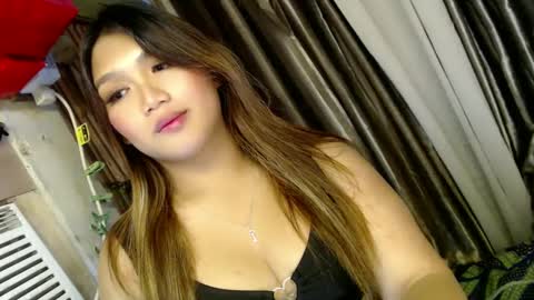 Snapshot of louheart chatting on February 10, 7:28 pm Sweet online show from February 10, 7:28 pm