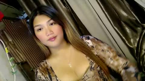 Snapshot of louheart chatting on February 11, 4:02 pm Sweet online show from February 11, 4:02 pm