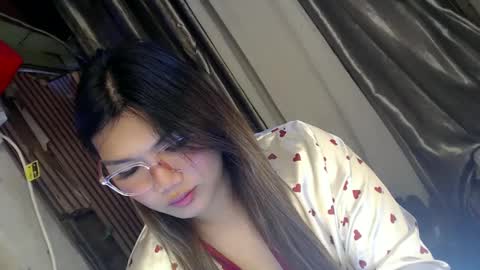 Snapshot of louheart chatting on March 11, 2:10 am Sweet online show from March 11, 2:10 am