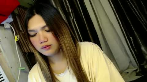 Snapshot of louheart chatting on February 26, 4:27 pm Sweet online show from February 26, 4:27 pm