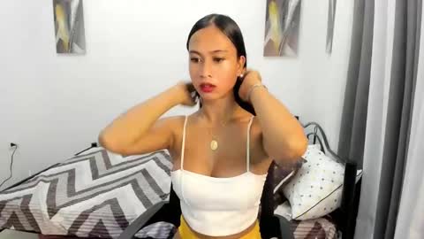 Kylie online show from February 17, 2:09 am