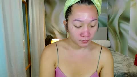 Snapshot of louie_sexy chatting on February 24, 7:22 am Cathy online show from February 24, 7:22 am