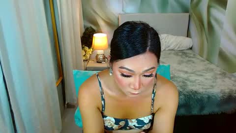 Snapshot of louie_sexy chatting on February 26, 8:17 am Cathy online show from February 26, 8:17 am