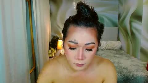 Snapshot of louie_sexy chatting on March 11, 5:57 am Cathy online show from March 11, 5:57 am