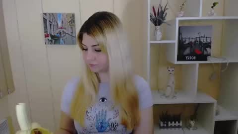 Alexya online show from March 8, 1:03 pm