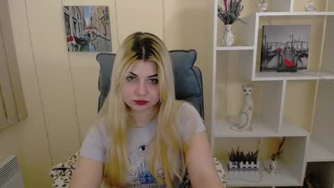 Alexya online show from February 9, 11:15 pm