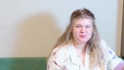 Snapshot of love_wiggy18 chatting on January 21, 3:43 pm Ally online show from January 21, 3:43 pm