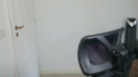 Snapshot of love_wiggy18 chatting on September 19, 2:43 pm Ally online show from September 19, 2:43 pm