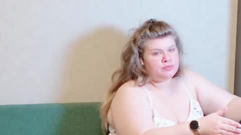 Snapshot of love_wiggy18 chatting on February 25, 12:27 pm Ally online show from February 25, 12:27 pm