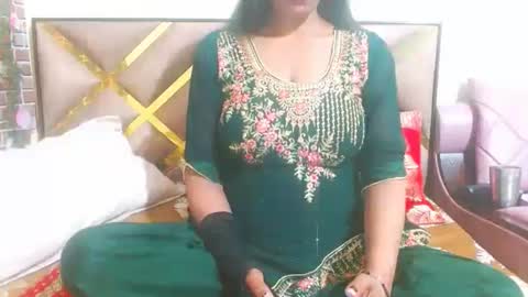Snapshot of lovefunnitya chatting on February 23, 11:11 am Divya online show from February 23, 11:11 am
