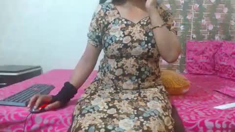 Snapshot of lovefunnitya chatting on February 28, 11:03 am Divya online show from February 28, 11:03 am
