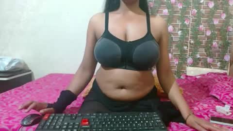 Snapshot of lovefunnitya chatting on March 10, 7:22 am Divya online show from March 10, 7:22 am