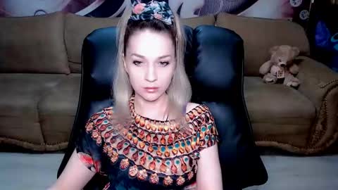 private open online show from March 9, 9:13 am