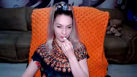 private open online show from March 1, 4:44 pm