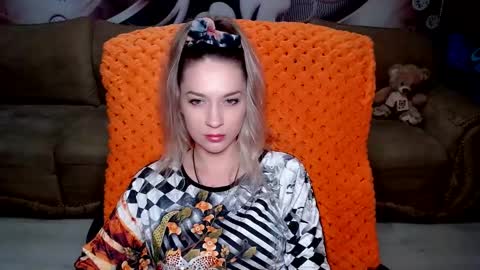private open online show from February 3, 6:17 pm