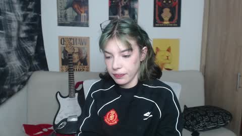 Cassie online show from February 7, 10:30 pm