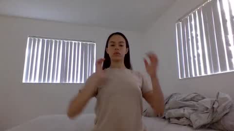 Snapshot of lovelylovelybrooke chatting on February 12, 9:11 pm lovelylovelybrooke online show from February 12, 9:11 pm