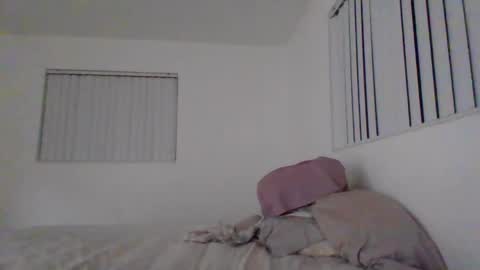 Snapshot of lovelylovelybrooke chatting on February 14, 1:02 am lovelylovelybrooke online show from February 14, 1:02 am