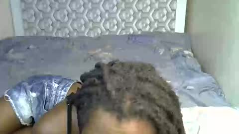 Snapshot of lovelytin chatting on September 16, 12:56 am lovelytin online show from September 16, 12:56 am