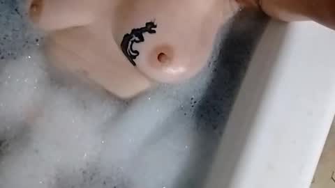 lovinsex2 online show from February 19, 4:23 am