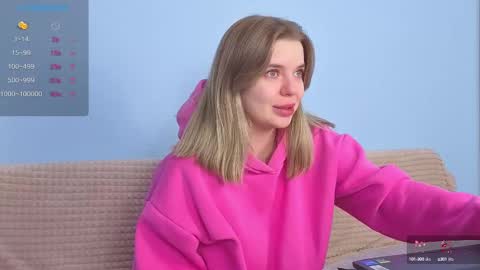Snapshot of lovlybambi chatting on February 20, 7:19 pm Vikkkk online show from February 20, 7:19 pm