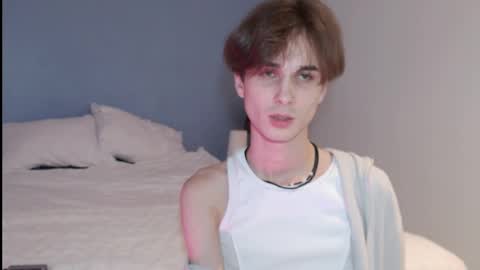 Snapshot of lucacharm chatting on December 26, 9:04 pm lucacharm online show from December 26, 9:04 pm