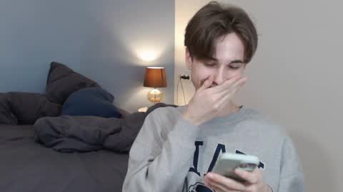 Snapshot of lucacharm chatting on February 14, 6:29 pm lucacharm online show from February 14, 6:29 pm