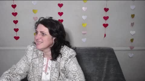 Snapshot of luciami chatting on March 4, 12:39 am LuciaMi online show from March 4, 12:39 am