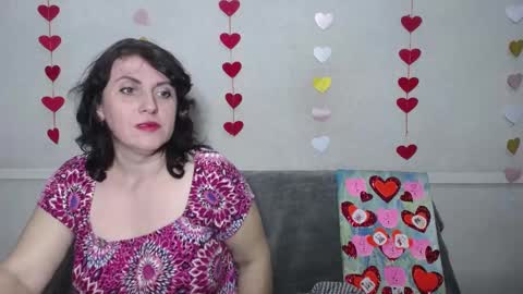 Snapshot of luciami chatting on February 17, 6:28 pm LuciaMi online show from February 17, 6:28 pm