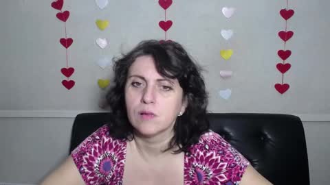 Snapshot of luciami chatting on February 7, 6:03 am LuciaMi online show from February 7, 6:03 am