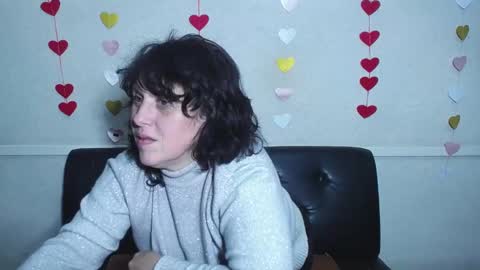 Snapshot of luciami chatting on February 2, 1:02 am LuciaMi online show from February 2, 1:02 am
