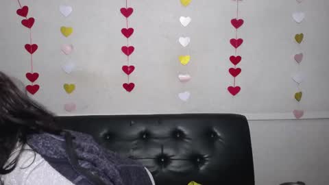 Snapshot of luciami chatting on February 12, 12:37 am LuciaMi online show from February 12, 12:37 am