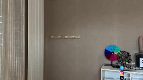 Snapshot of lucie_hot chatting on September 21, 8:40 am Lucie hot follow me on online show from September 21, 8:40 am