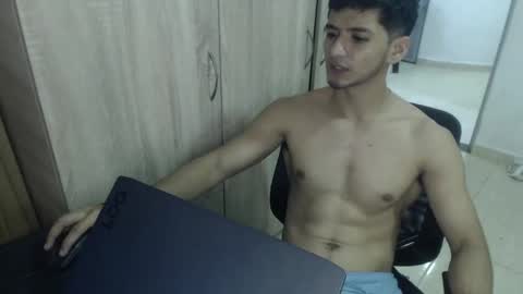 leonel online show from March 8, 2:01 am
