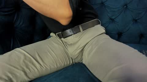 Snapshot of lucii_fer_ chatting on February 13, 5:22 pm Leo online show from February 13, 5:22 pm