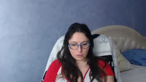 Snapshot of luckylinda23 chatting on February 27, 2:32 pm luckylinda23 online show from February 27, 2:32 pm